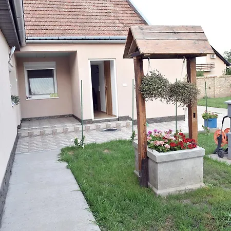 Apartment Dora Backa Topola