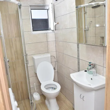 Dora Apartment