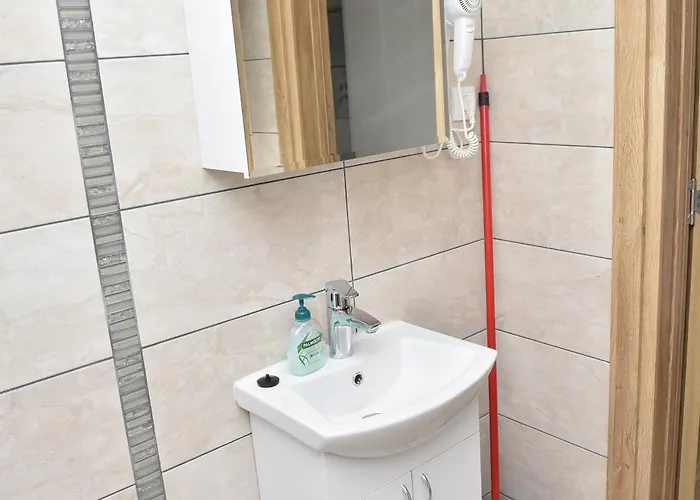 Dora 巴奇卡托波拉